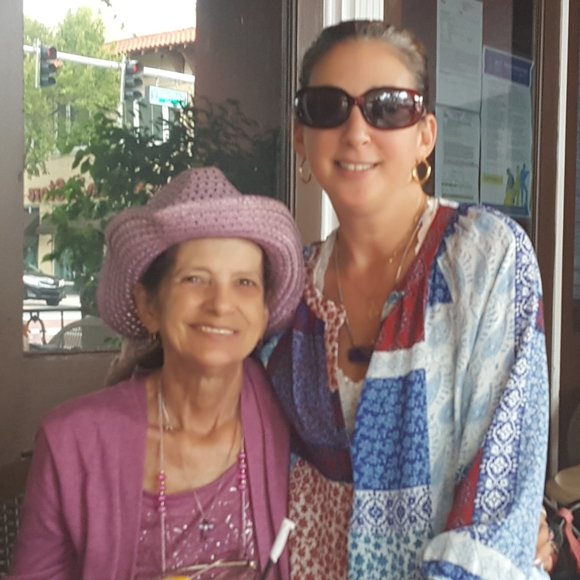 Meet your Posher, Dawn - Picture 4 of 4